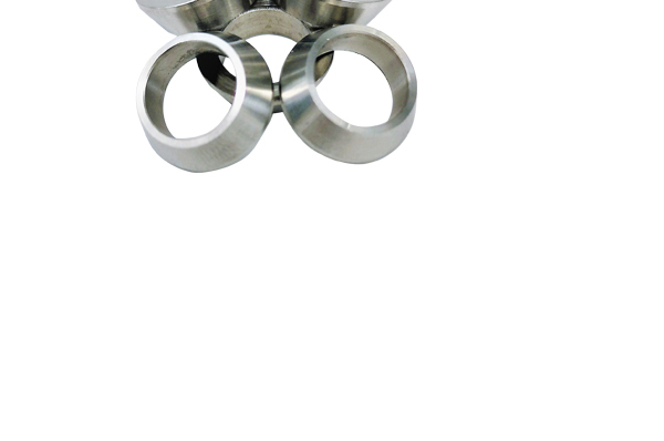 免費數(shù)控車床零件加工試卷4 免費數(shù)控車床零件加工試卷4