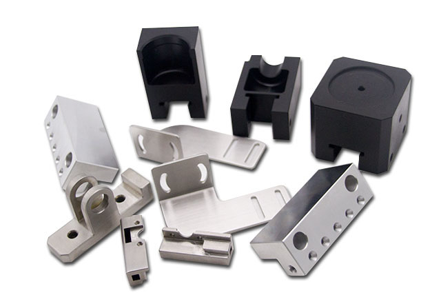 鋁合金加工廠家陽(yáng)極氧化為何要做前處理？