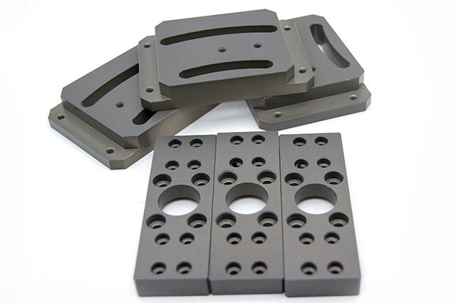  鈦金屬在石油化工行業(yè)中應(yīng)用的幾個特點(diǎn)